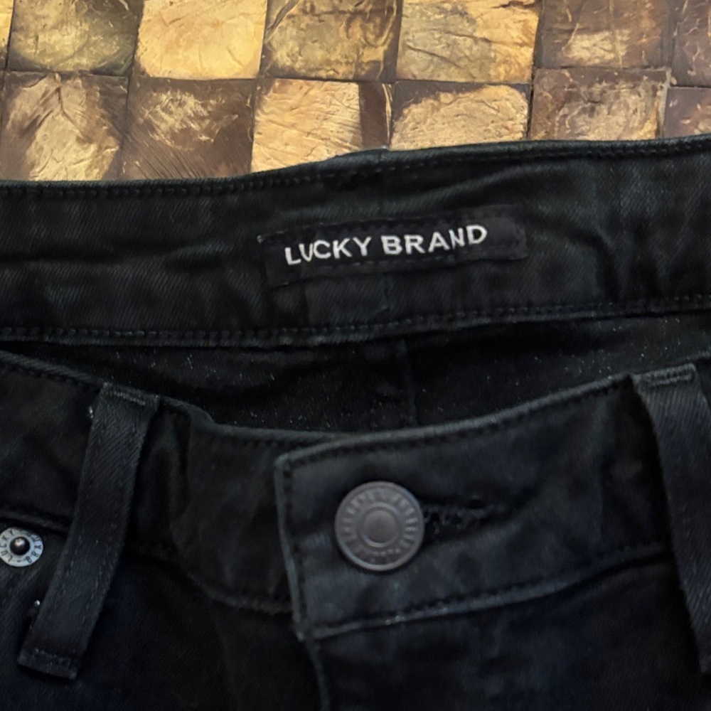 NWOT! Lucky brand  Dark Black Skinny Jeans - Picture 3 of 4